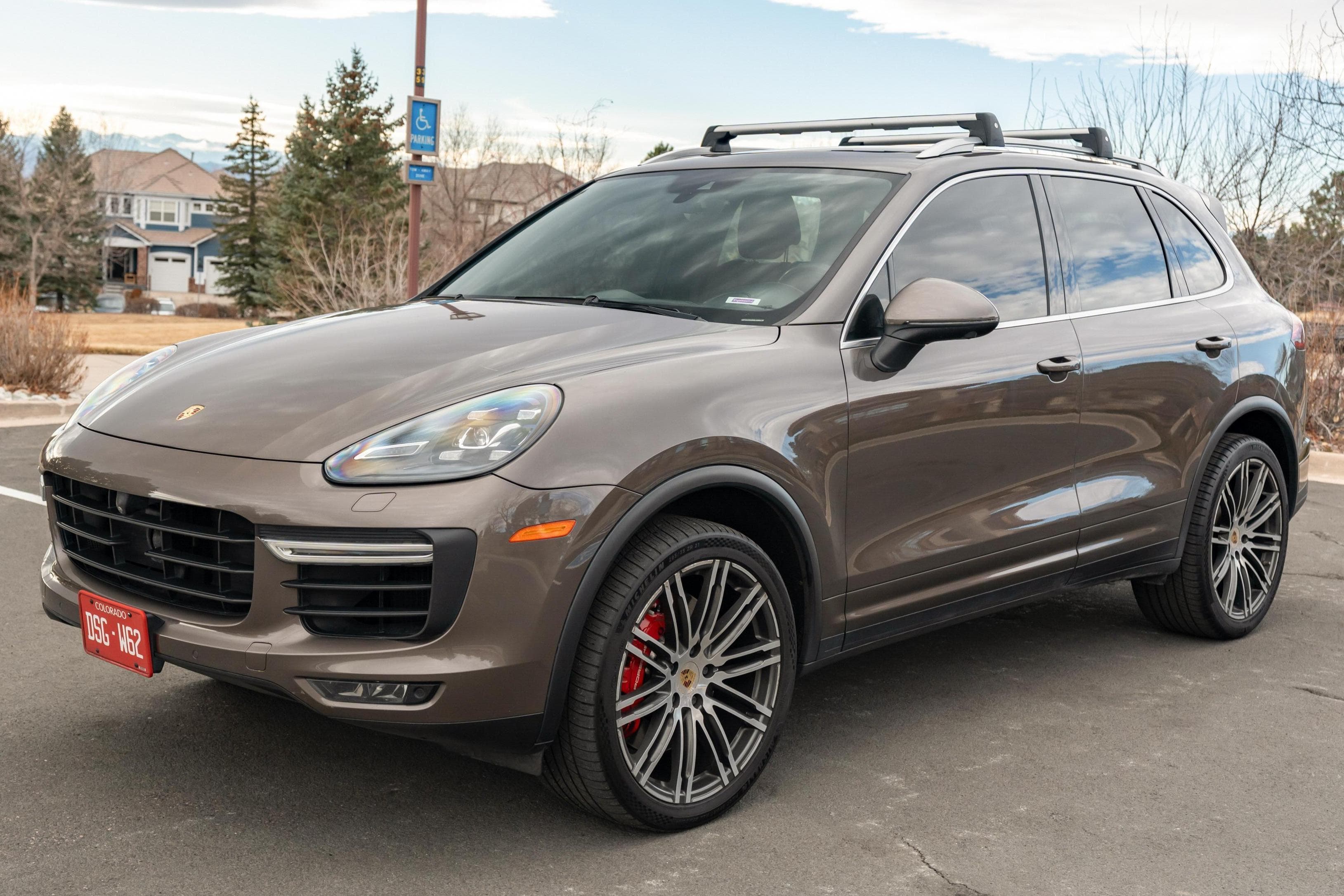 2016 Porsche Cayenne sold for $28,958