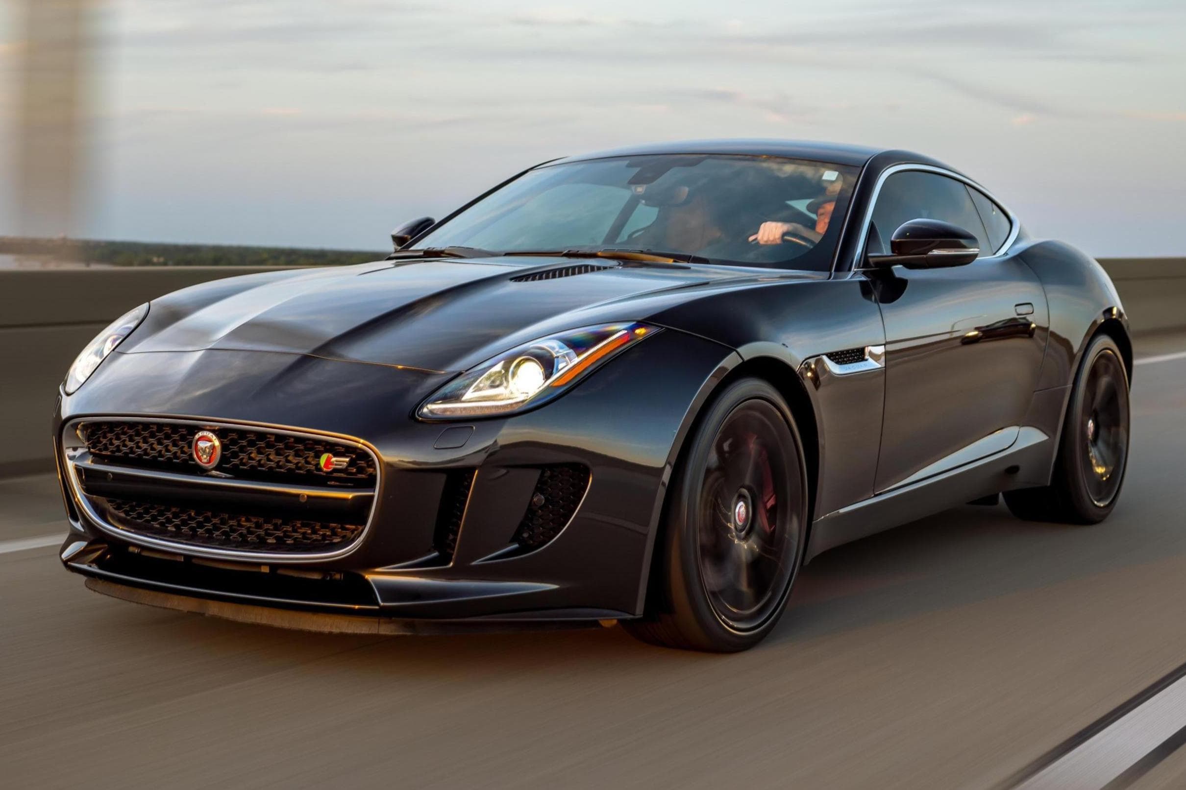 2015 Jaguar F-Type sold for $24,274