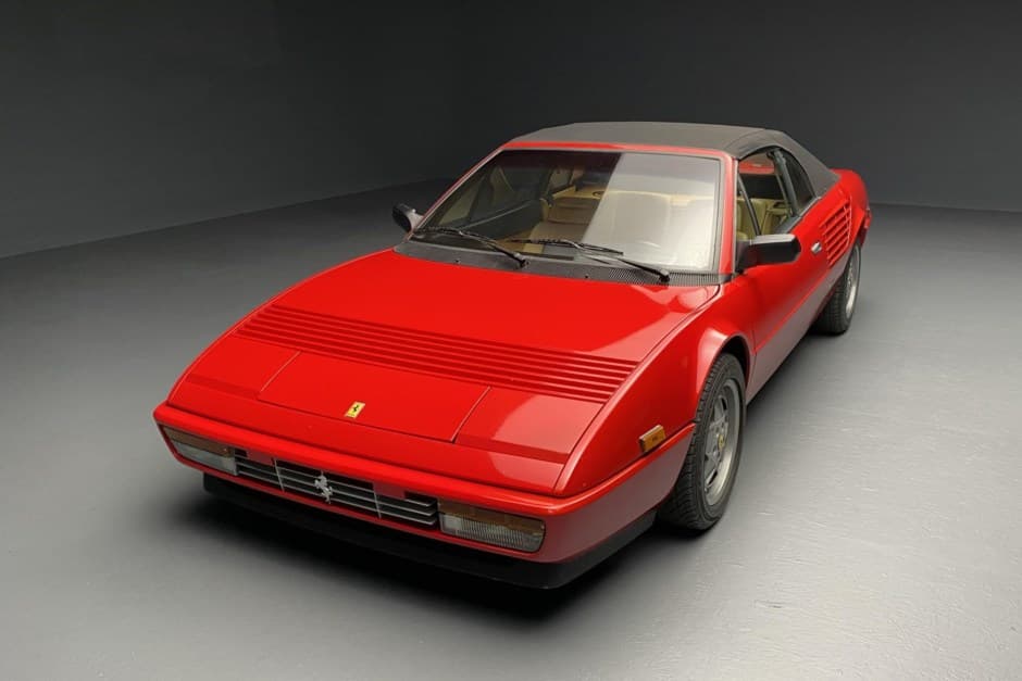 1988 Ferrari Mondial sold for $44,027
