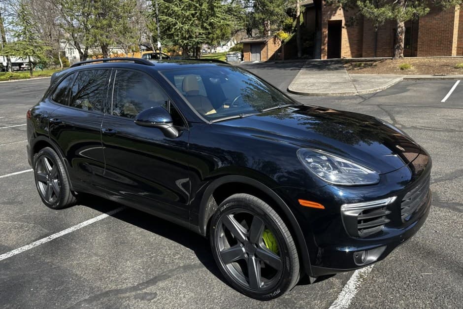 2018 Porsche 958 Cayenne (2011-2018) sold for $24,500