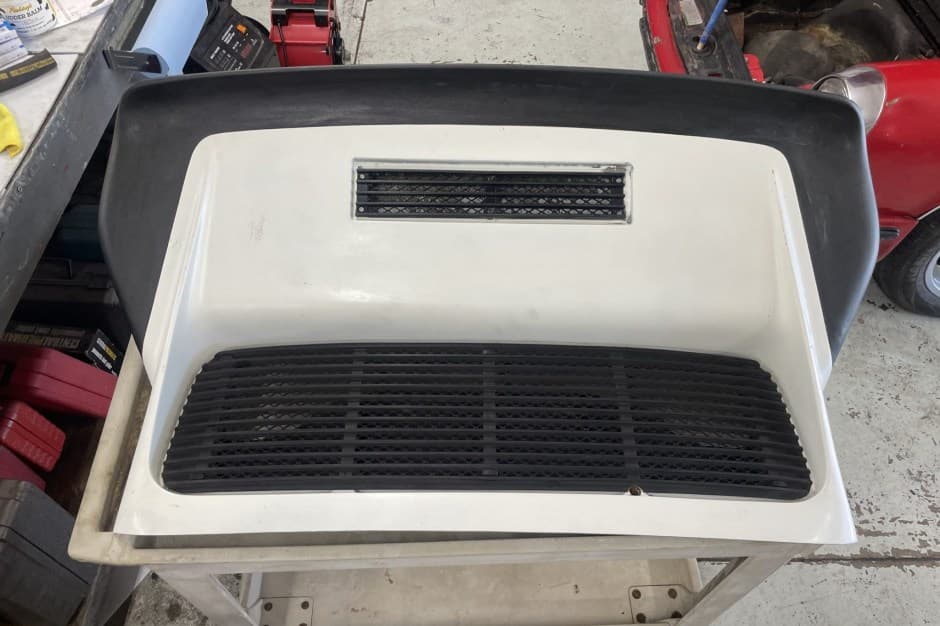 0 Porsche 930 Turbo sold for $5,222