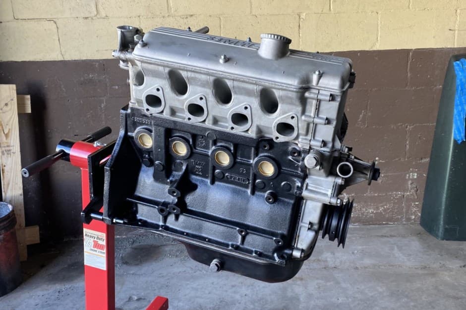 1972 BMW 2002 sold for $4,506