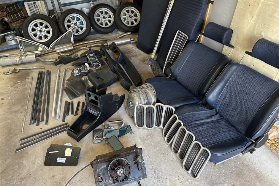 2002 BMW 2002 sold for $1,400