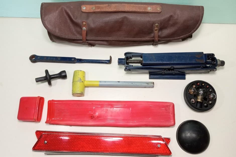 0 Ferrari 365 GT 2+2 sold for $1,800