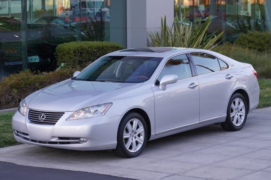 2009 Lexus ES sold for $18,250