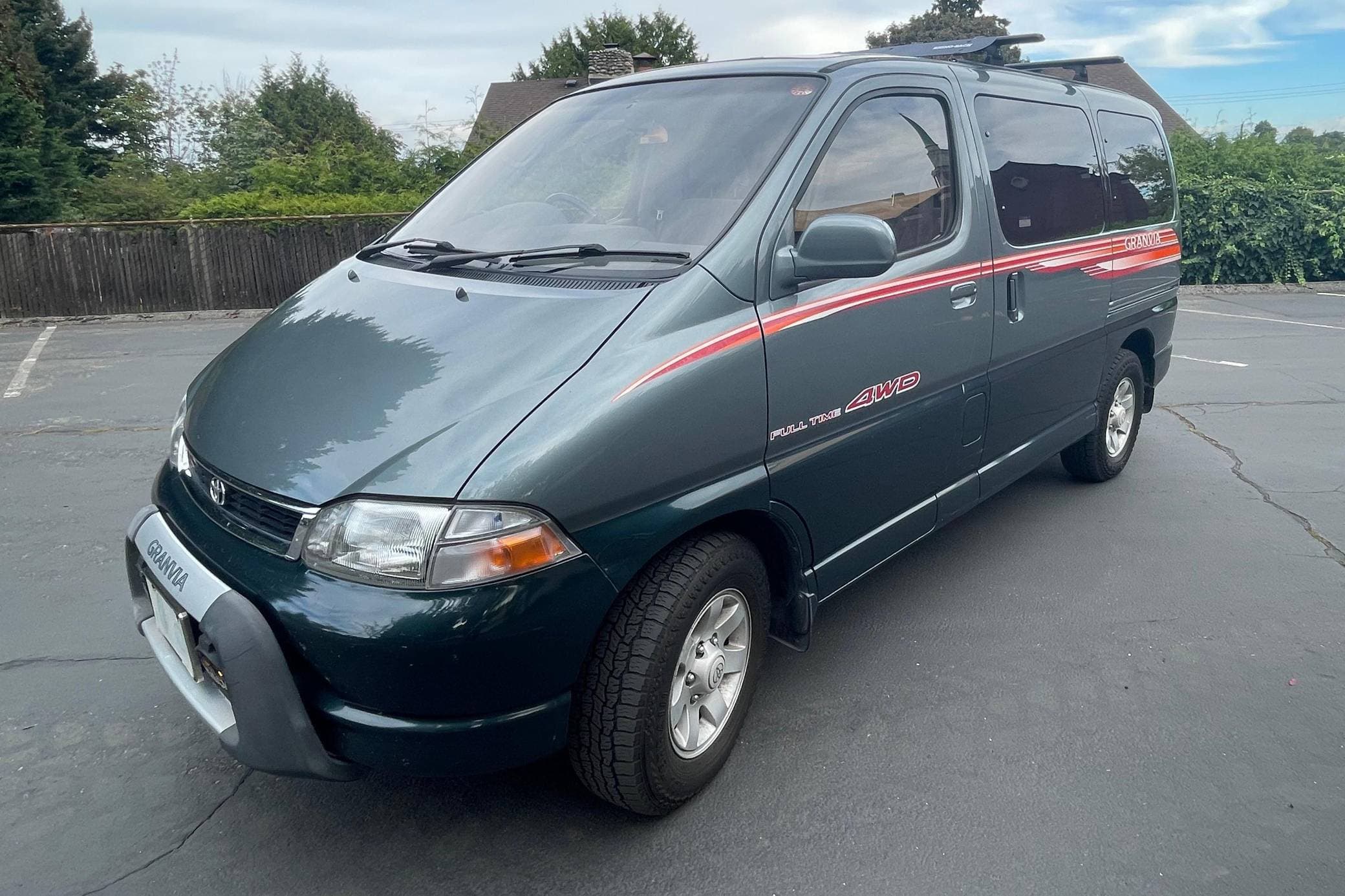 1995 Toyota Granvia sold for $8,500
