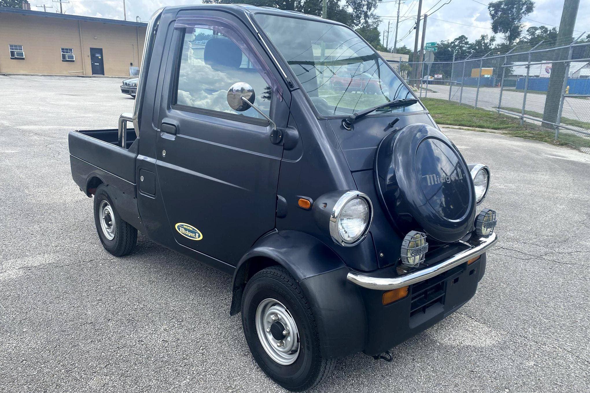 1996 Daihatsu Midget sold for $5,700
