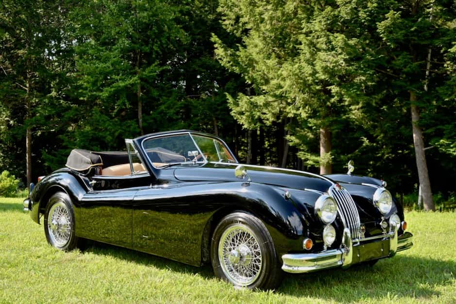 Jaguar XK140 classic car