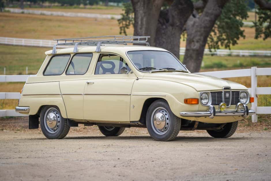 1969 Saab 95 Wagon sold for $15,250