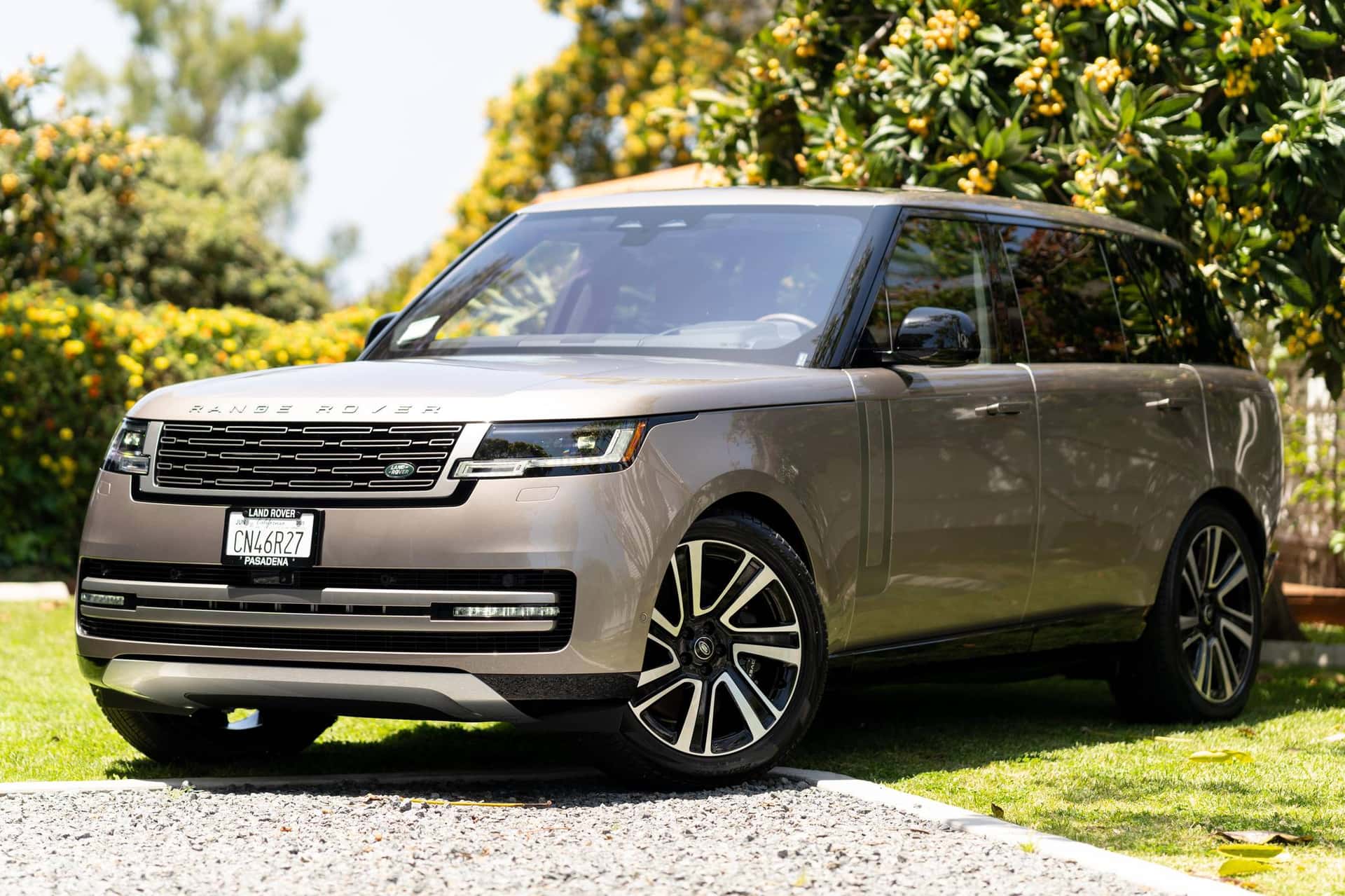 2023 Land Rover Range Rover sold for $140,000