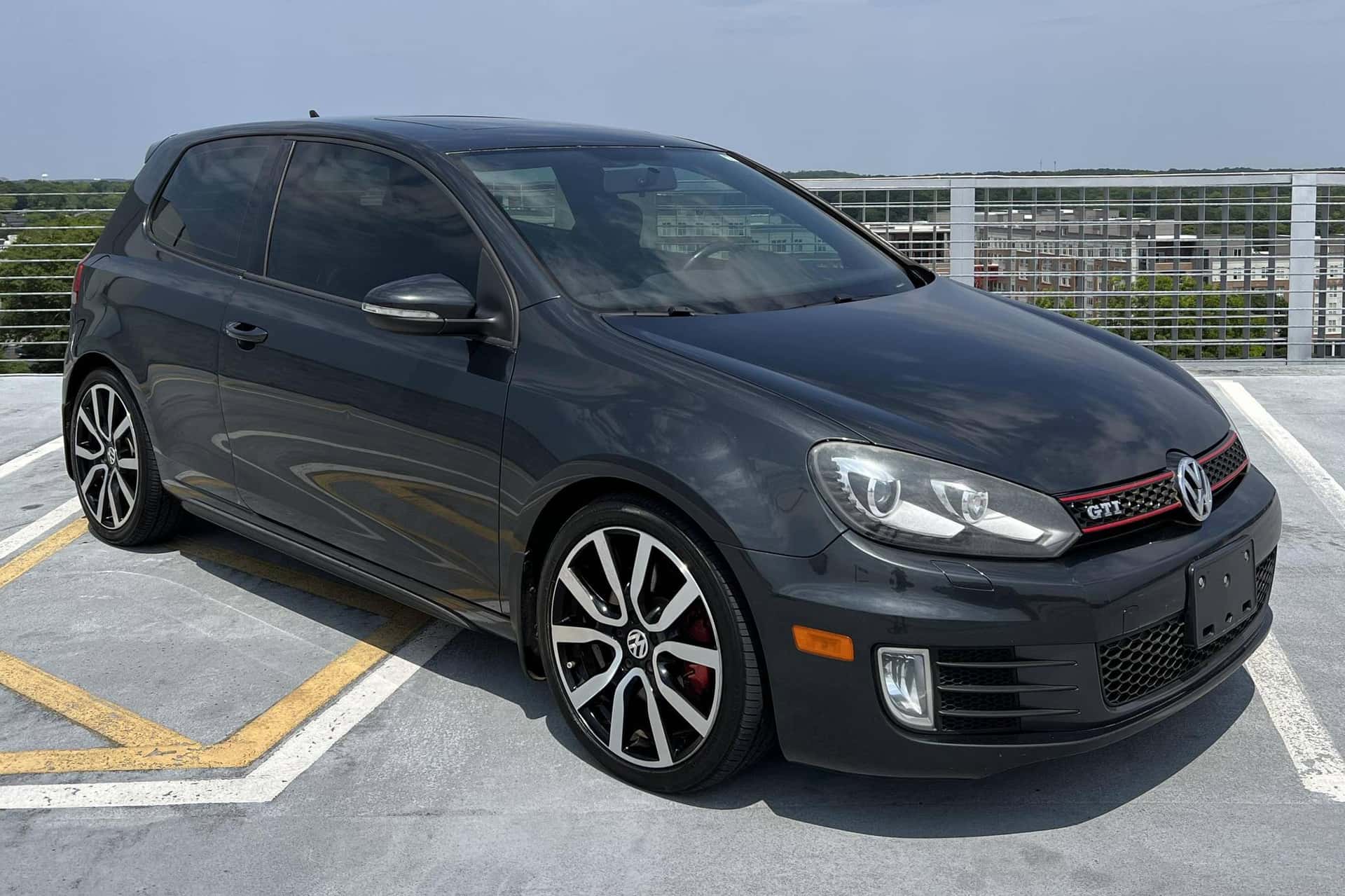 2012 Volkswagen Mk6 GTI sold for $8,201