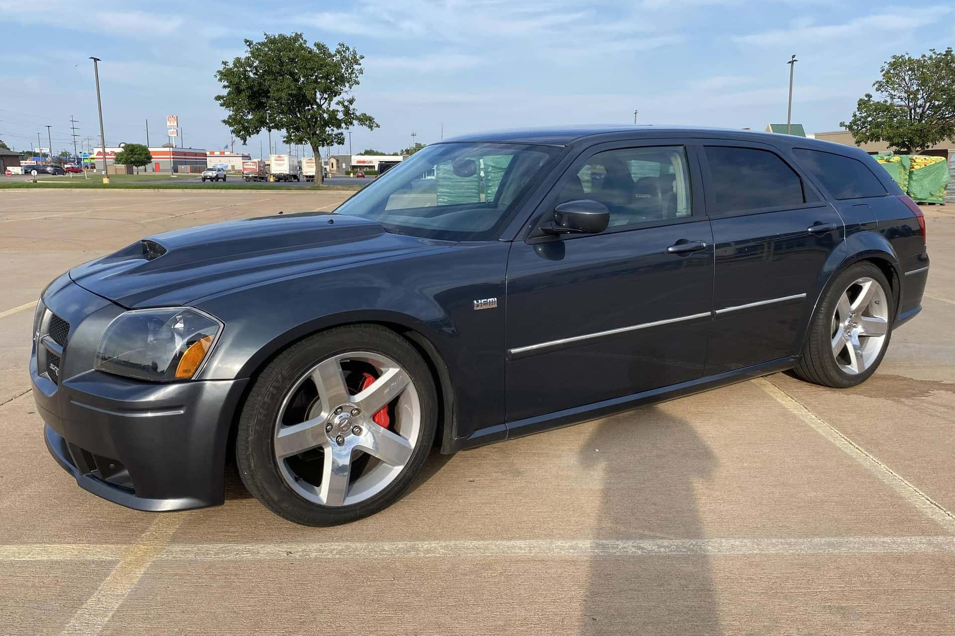 2007 Dodge Magnum sold for $16,500