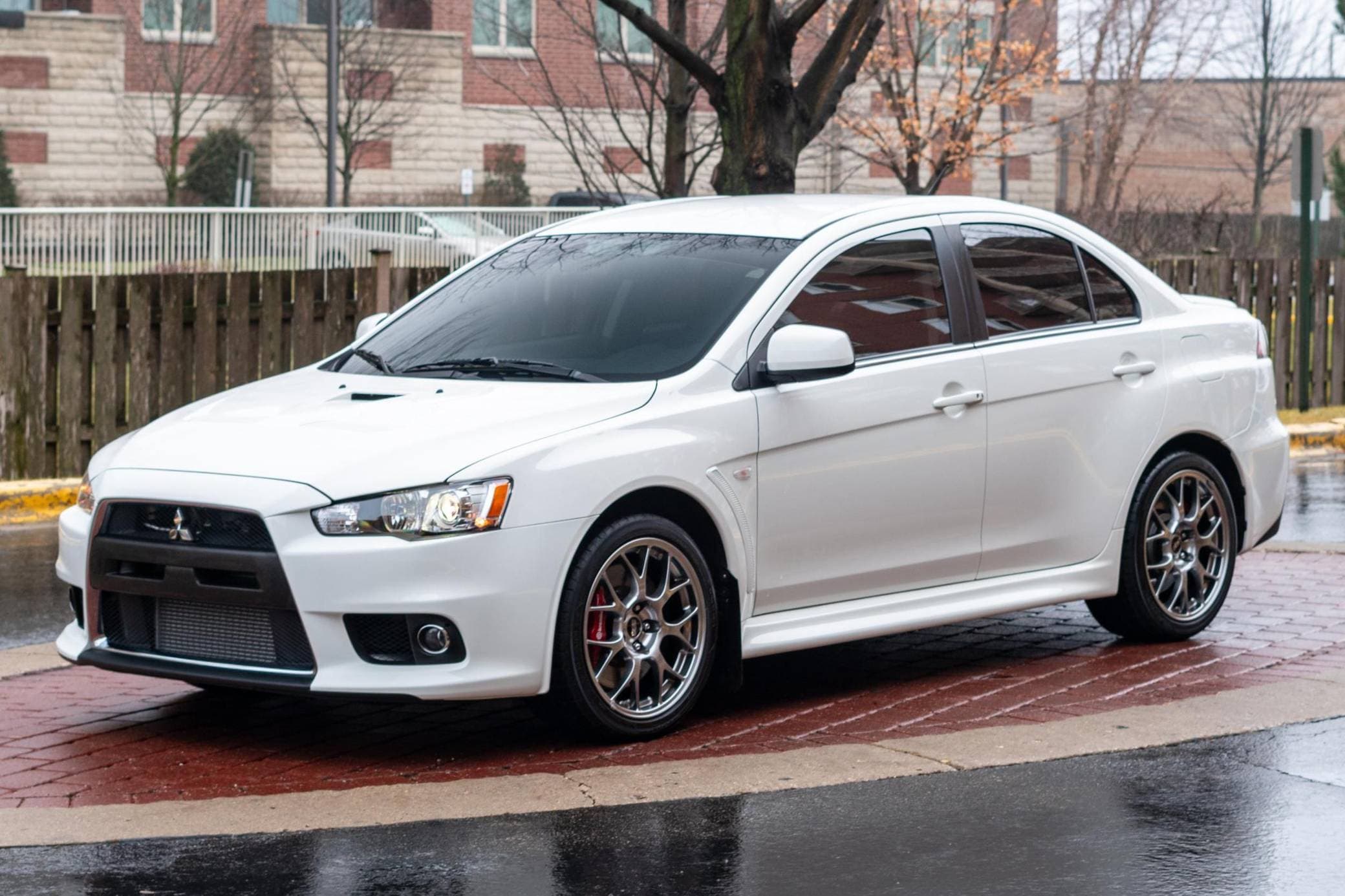 2013 Mitsubishi Lancer Evolution sold for $35,000