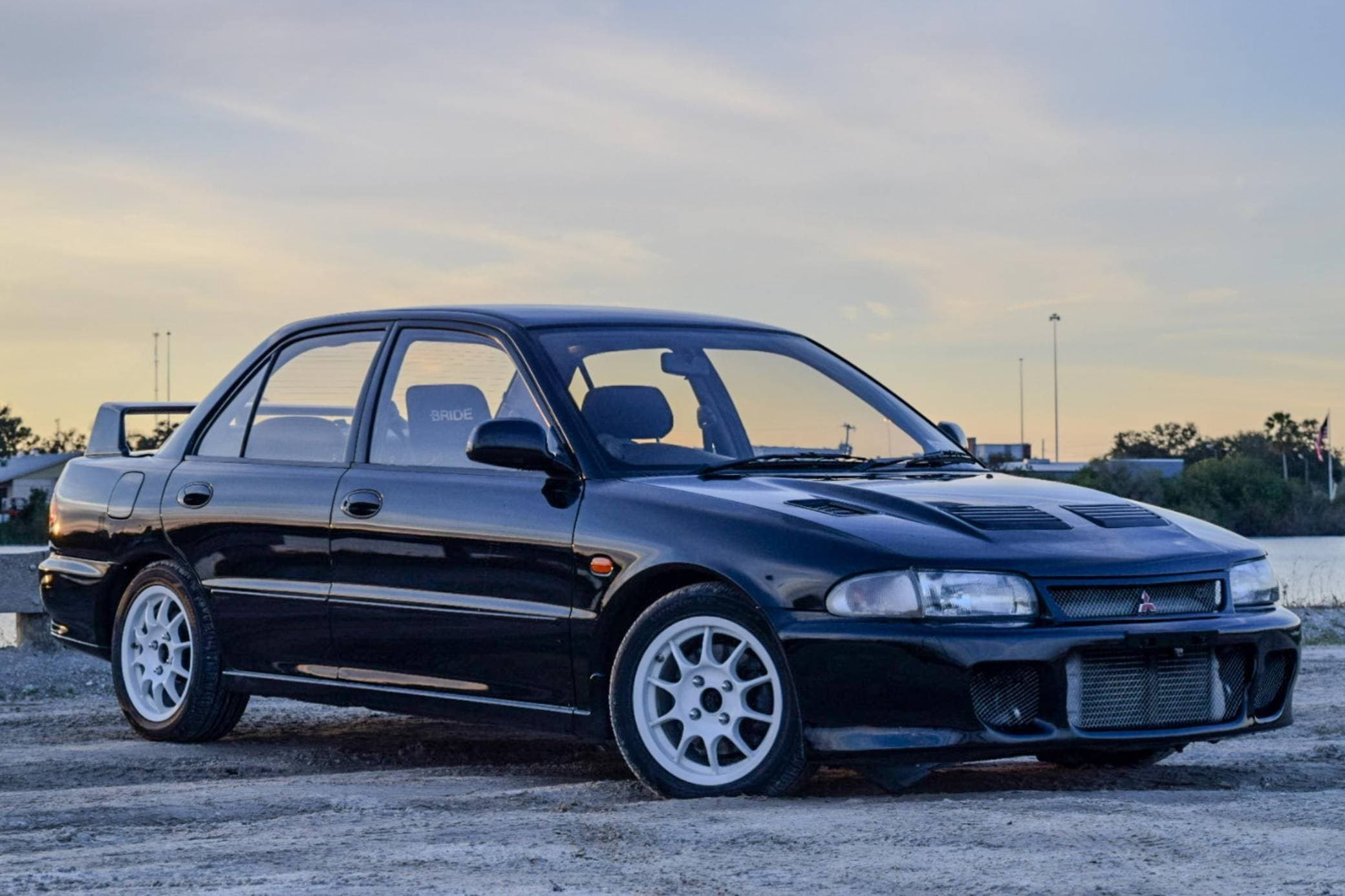 1992 Mitsubishi Lancer Evolution sold for $9,750