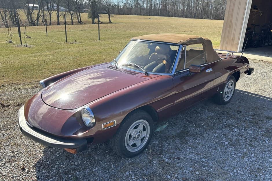 1980 Alfa Romeo 105/115 Spider Series 2 sold for $5,600