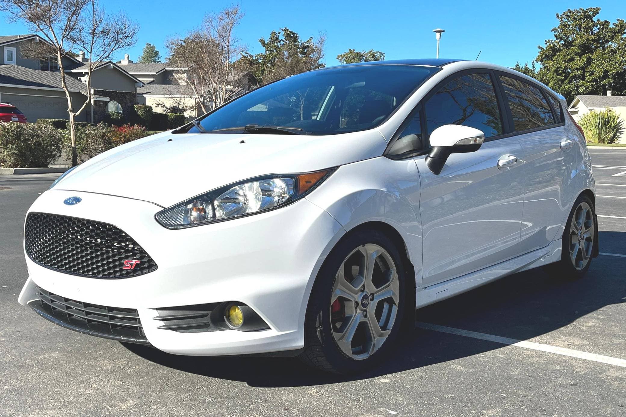 2015 Ford Fiesta sold for $11,300