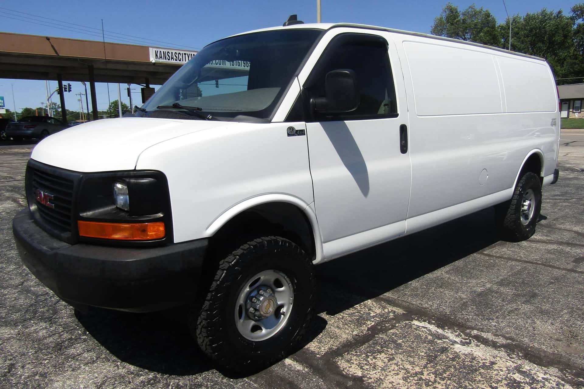 2016 GMC Savana sold for $20,200