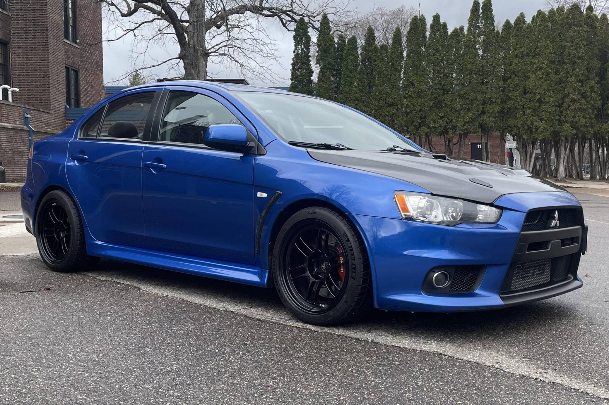 2010 Mitsubishi Lancer Evolution sold for $17,500