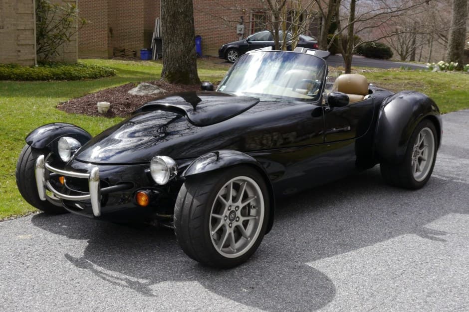 1999 Panoz Roadster sold for $35,750