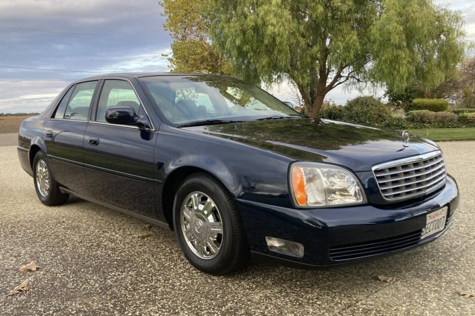 2003 Cadillac DeVille sold for $9,100