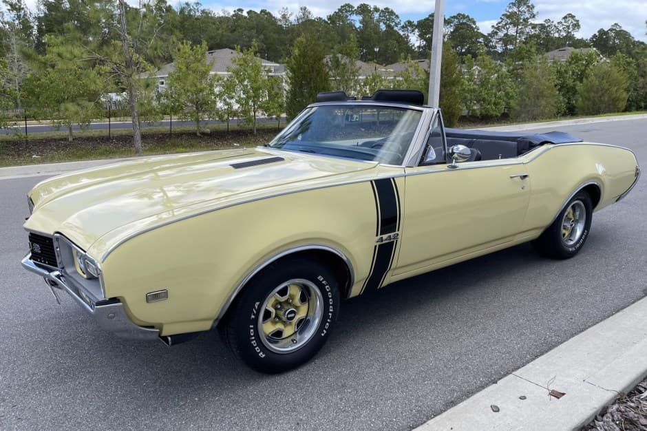 1968 Oldsmobile 442 sold for $45,000