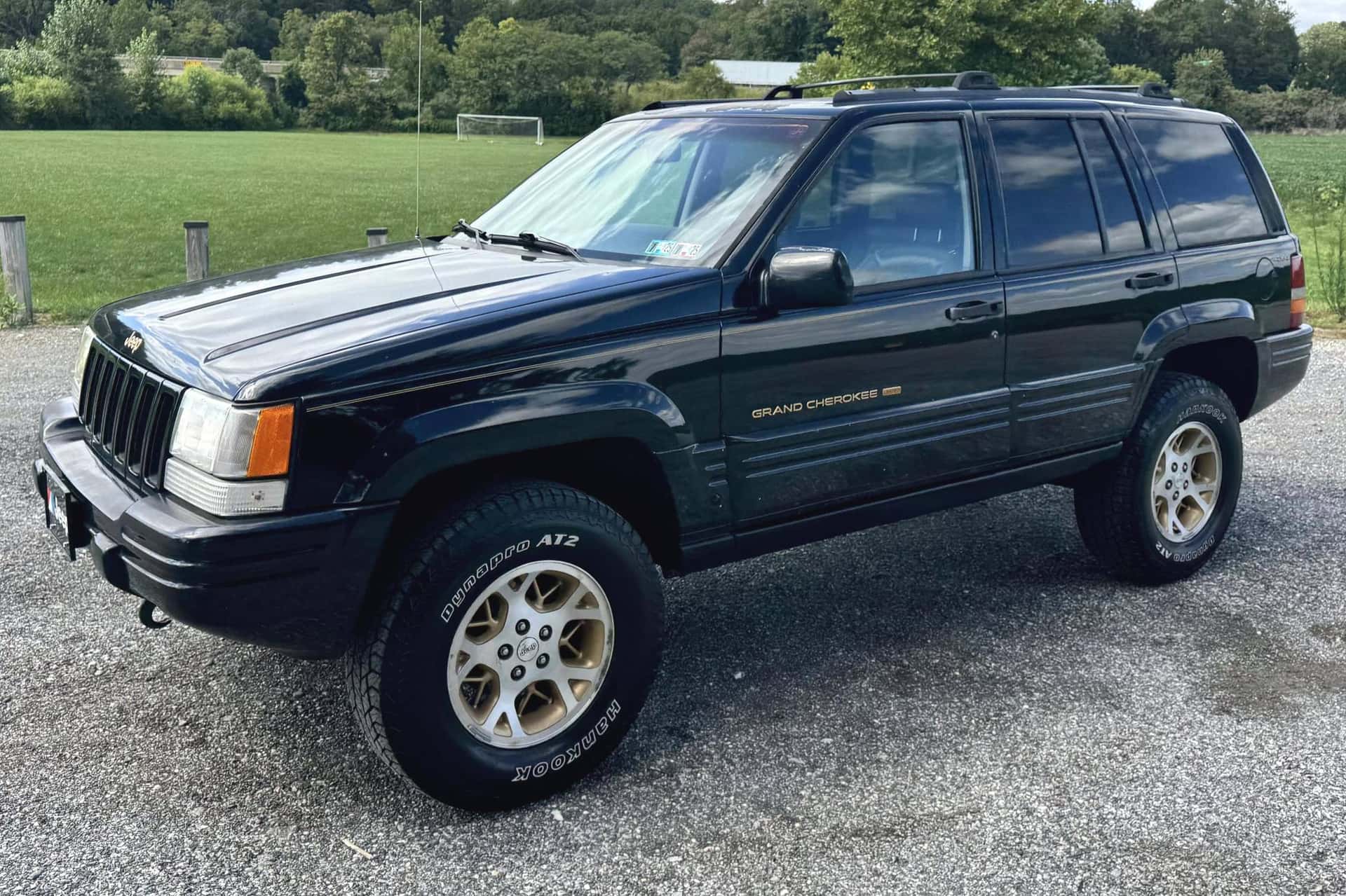 1996 Jeep Grand Cherokee sold for $5,825