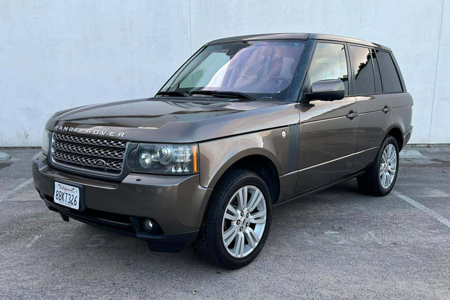 2010 Land Rover Range Rover sold for $7,600