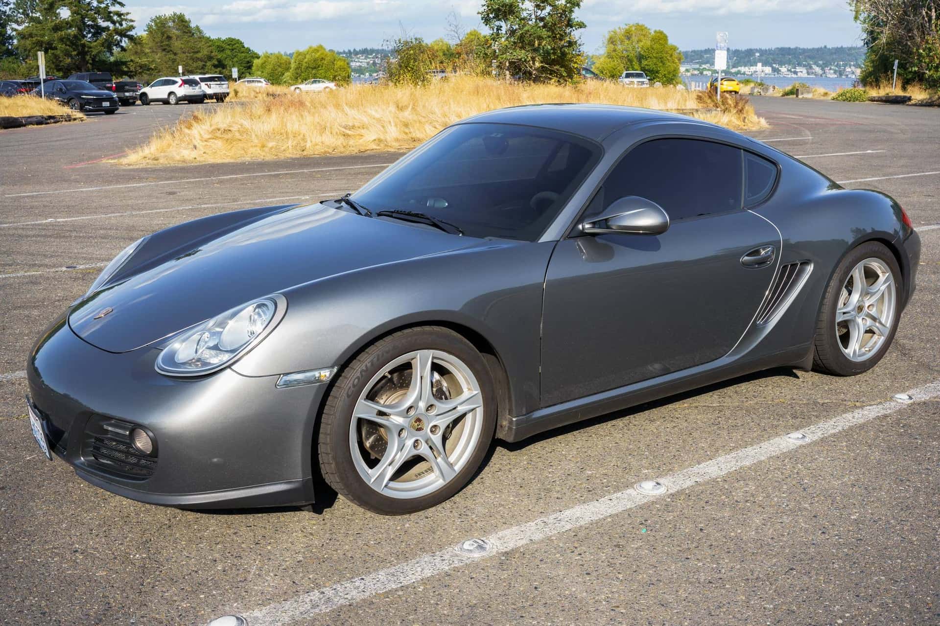 2011 Porsche 987 Cayman sold for $25,000