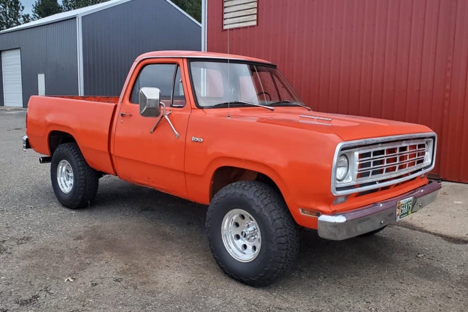 1976 Dodge Power Wagon sold for $6,500