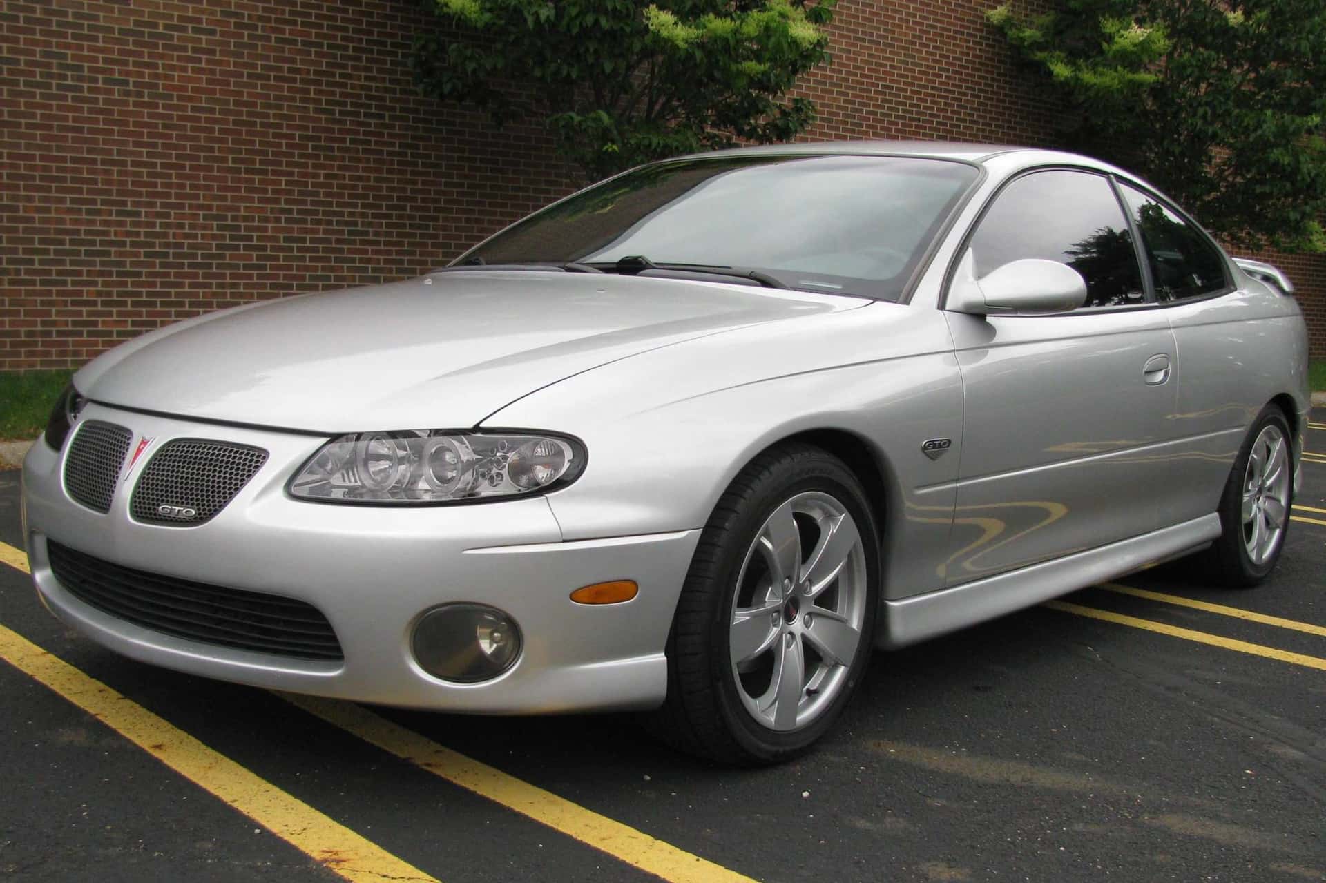 2004 Pontiac GTO sold for $10,300