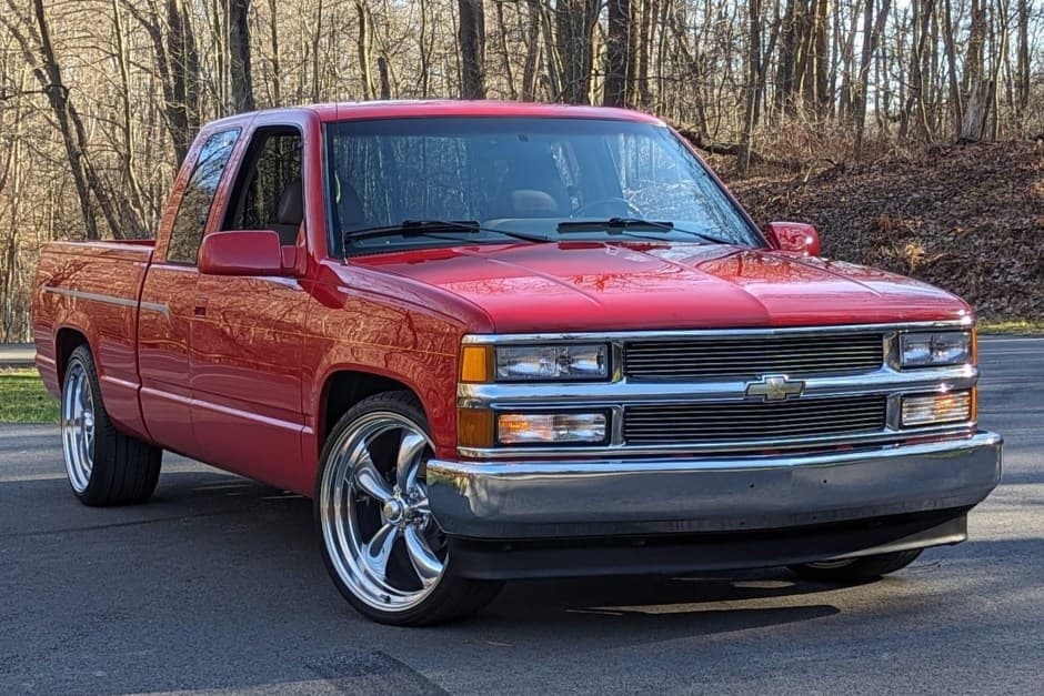 1995 Chevrolet C/K GMT400 (1988-2002) sold for $16,350