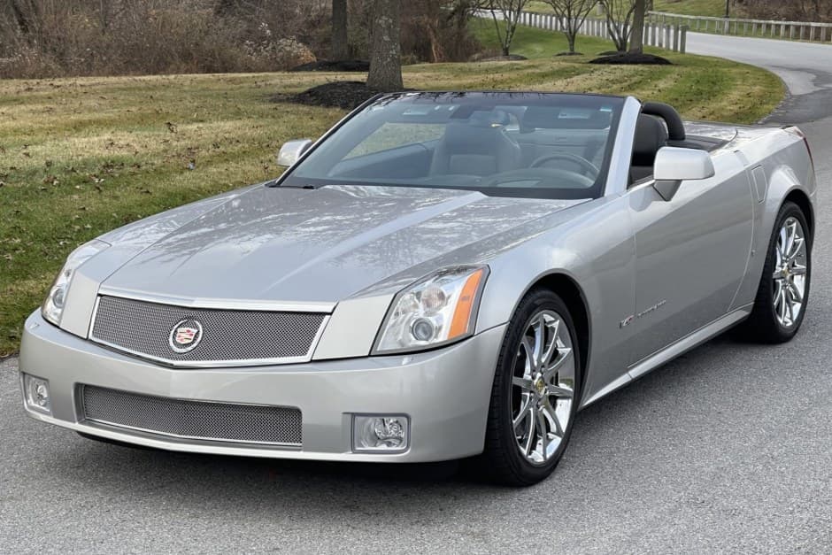 2006 Cadillac XLR sold for $34,000