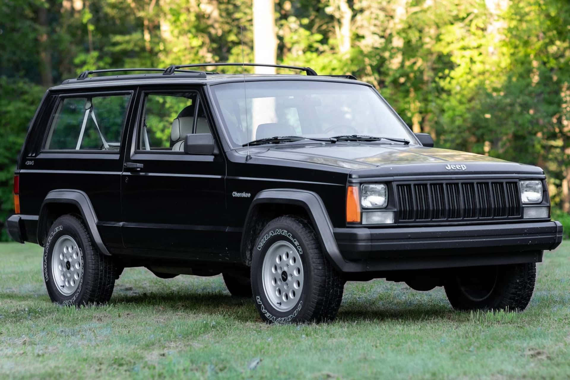 1994 Jeep Cherokee sold for $10,100