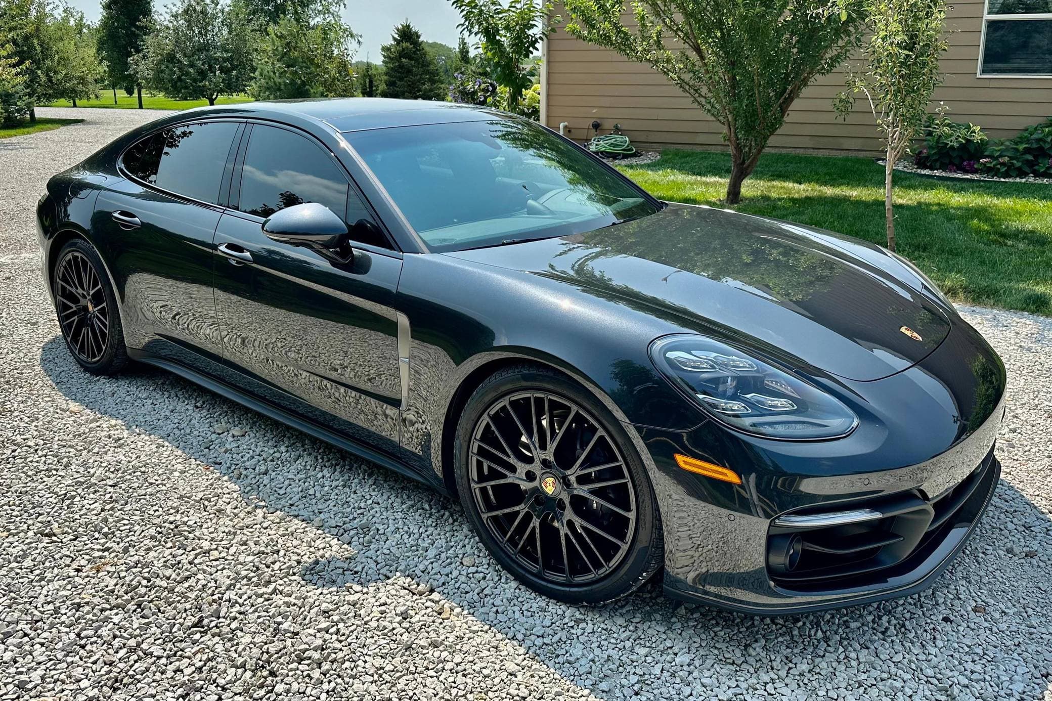 2023 Porsche Panamera sold for $78,500