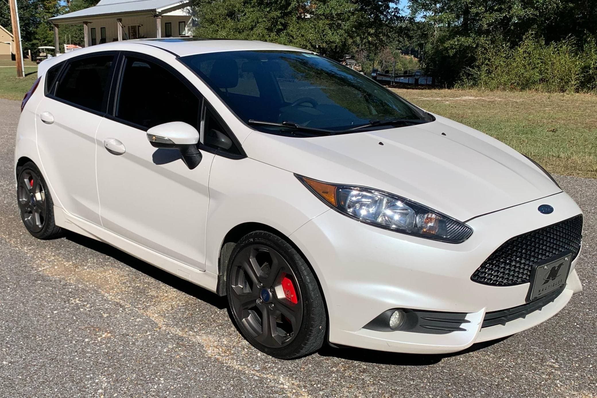 2019 Ford Fiesta sold for $11,001