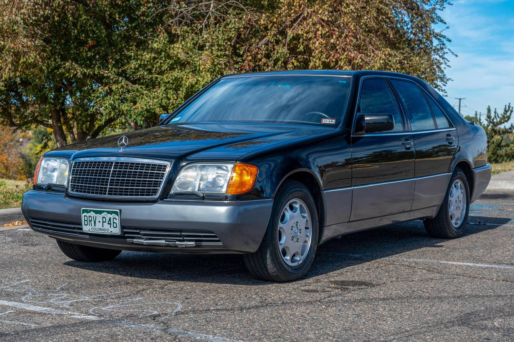 1992 Mercedes-Benz S-Class sold for $5,900