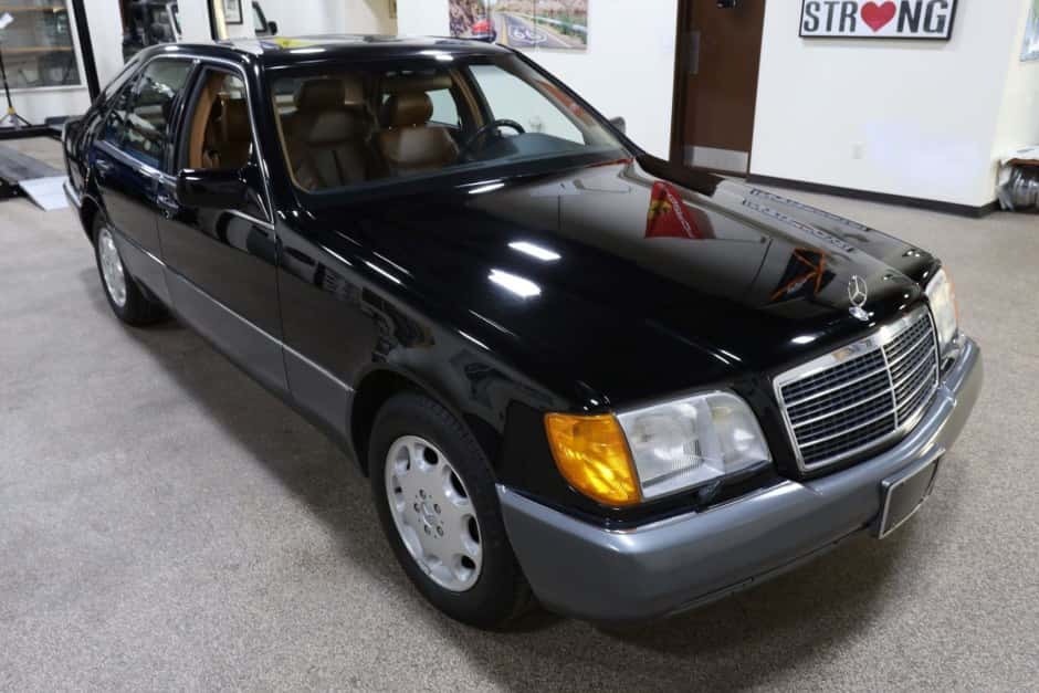 1993 Mercedes-Benz W140 S-Class sold for $17,000