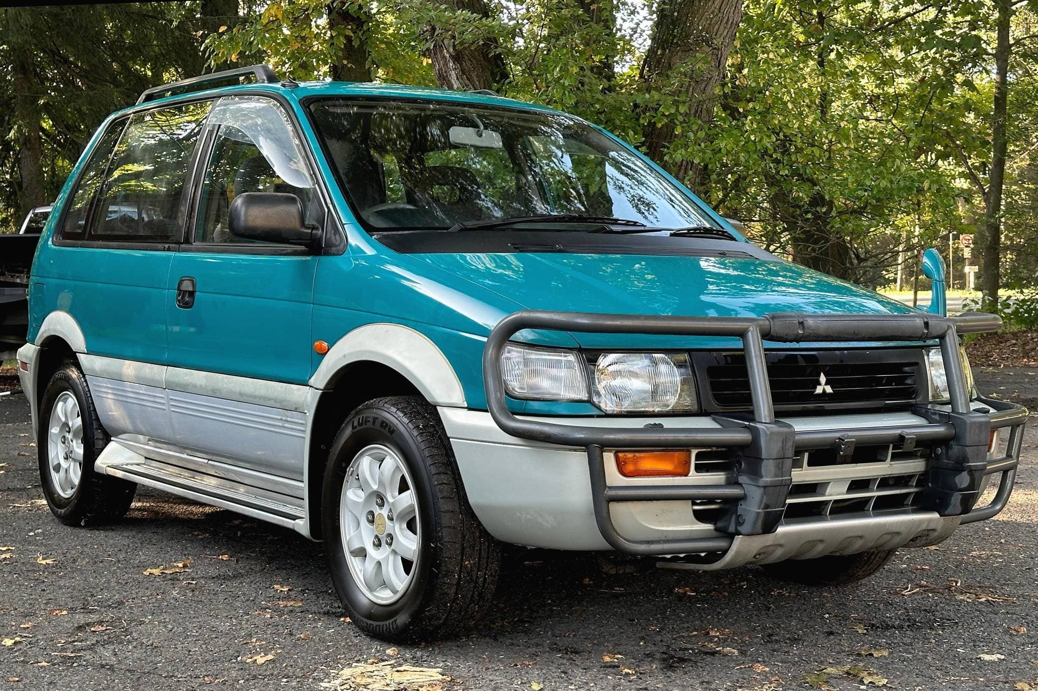 1994 Mitsubishi RVR sold for $6,500