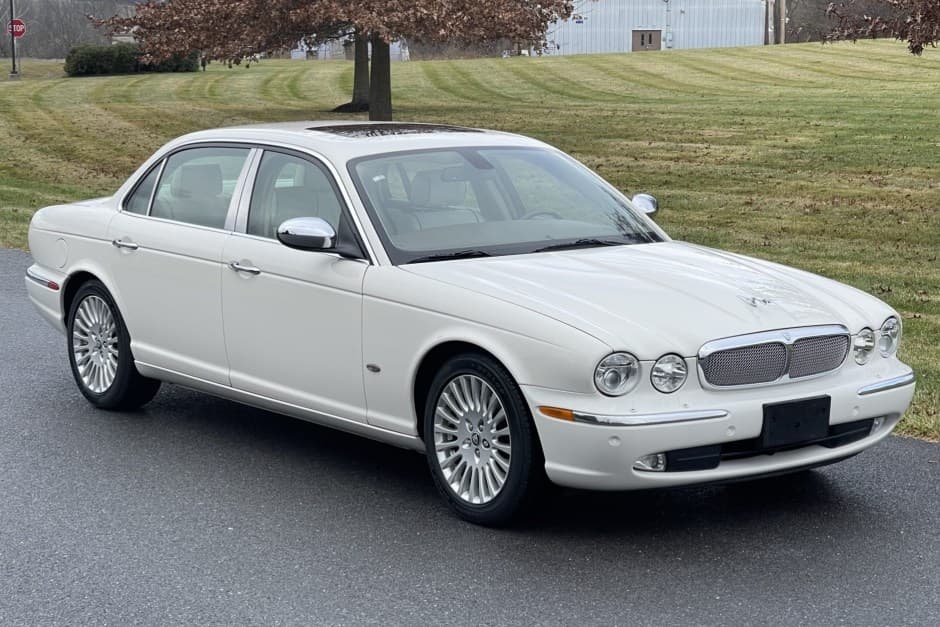 2007 Jaguar X350/X356/X358 XJ (2004-2009) sold for $23,300