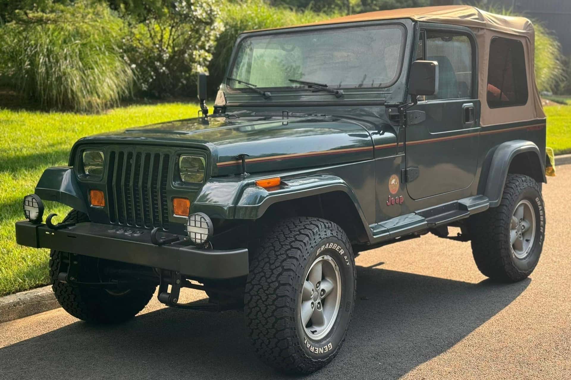 1994 Jeep Wrangler sold for $8,800