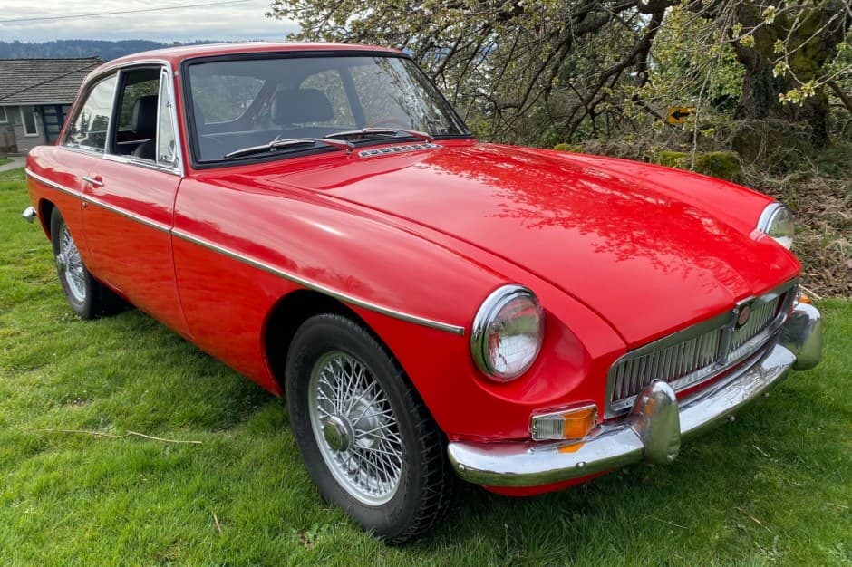 1968 MG MGB sold for $9,900