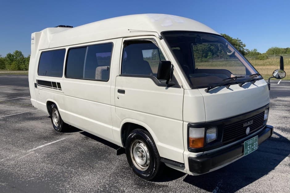 1991 Toyota HiAce sold for $12,250