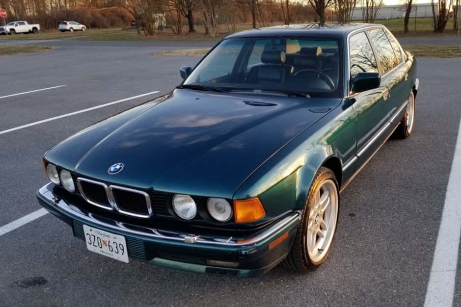 1990 BMW E32 7-Series sold for $6,100