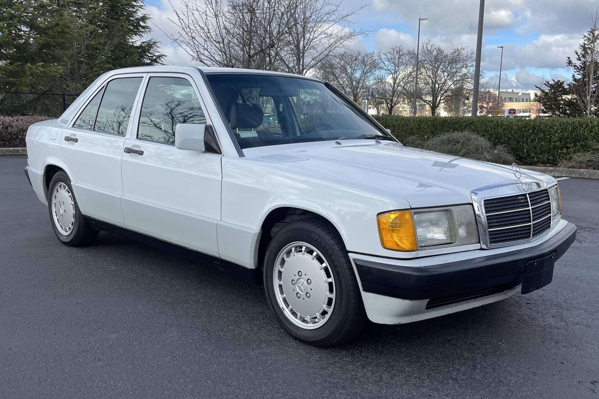 1991 Mercedes-Benz C-Class sold for $5,500