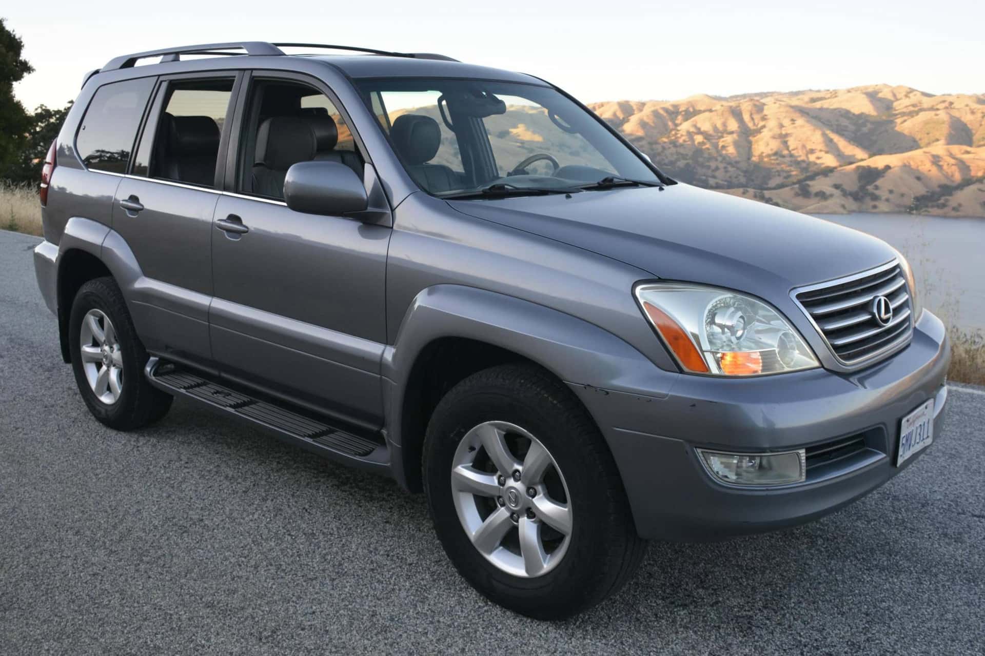 2005 Lexus GX sold for $10,600
