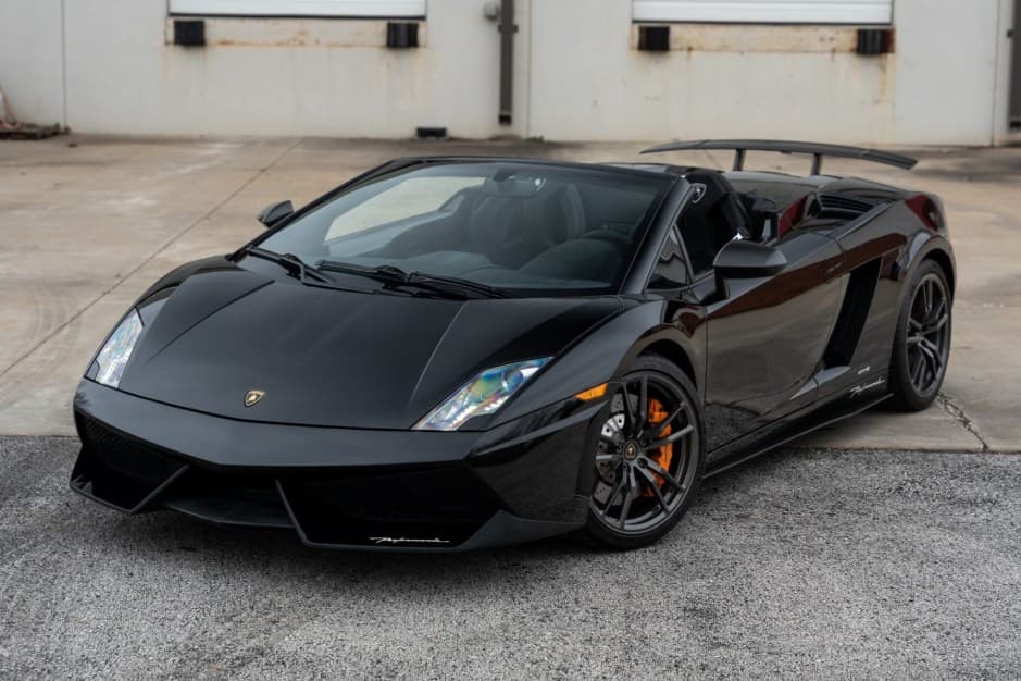 2011 Lamborghini Gallardo sold for $143,000