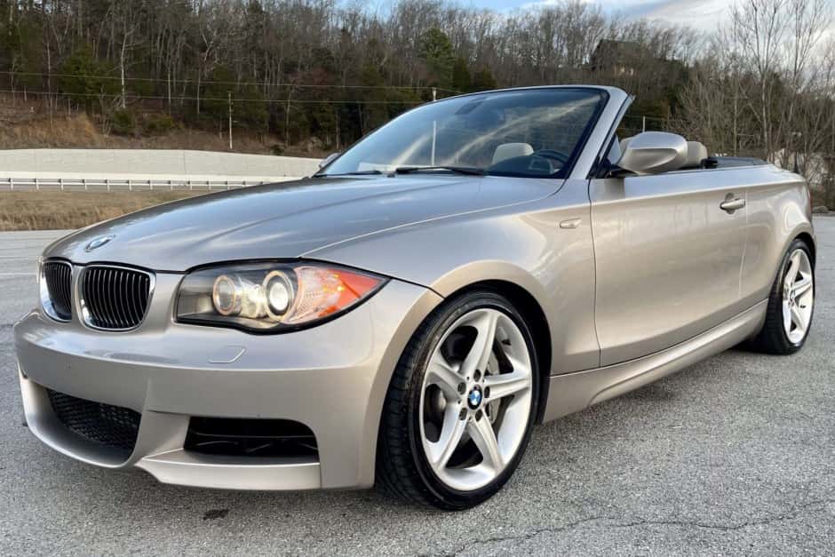 2011 BMW E82/E88 1-Series sold for $13,500