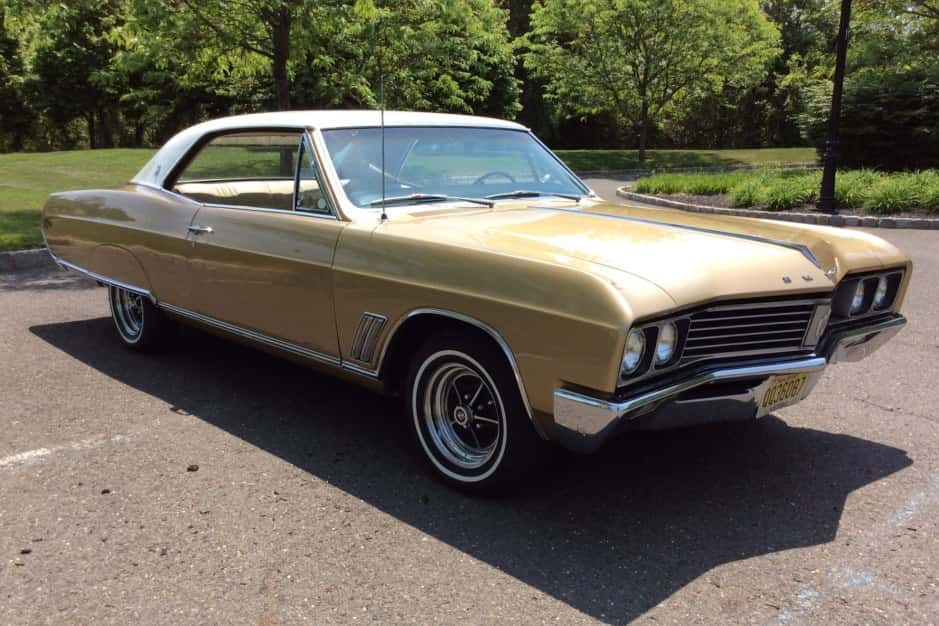 1967 Buick Skylark sold for $15,250