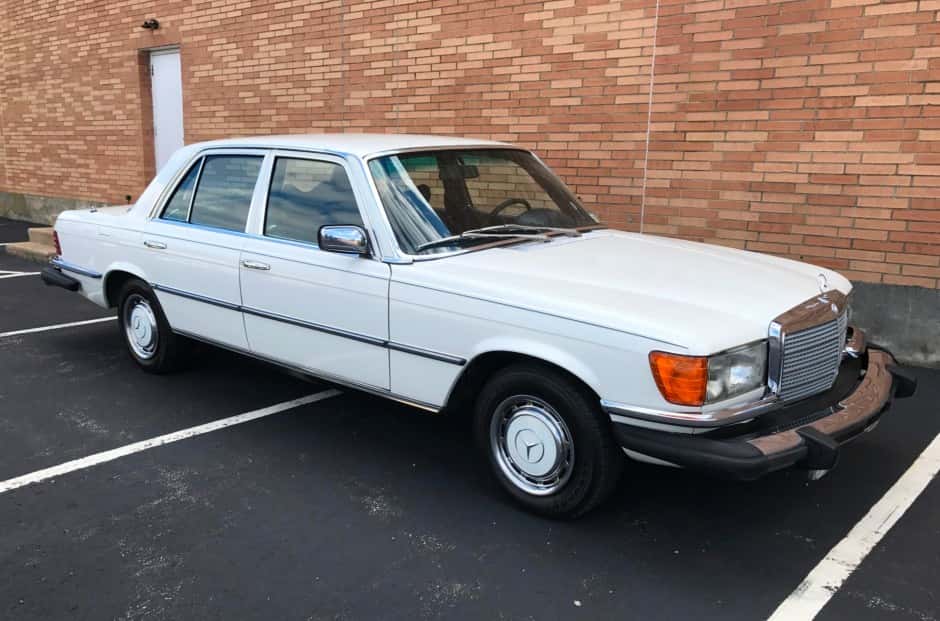 1976 Mercedes-Benz W116 S-Class sold for $8,200
