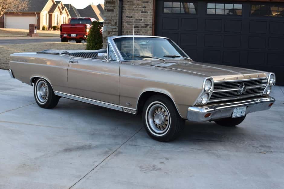 1966 Ford Fairlane sold for $20,727